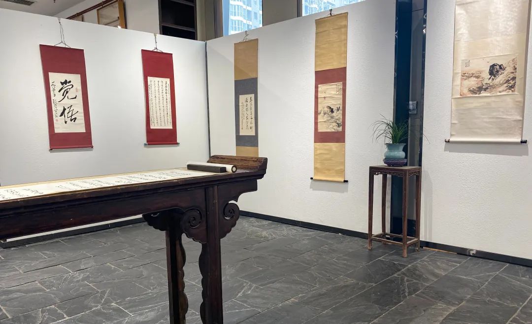  此此次展览还展出谢老与部分友人的信札。本次展于2023年1月18日结束，免费对外开放，欢迎大家参观指导！(图10)