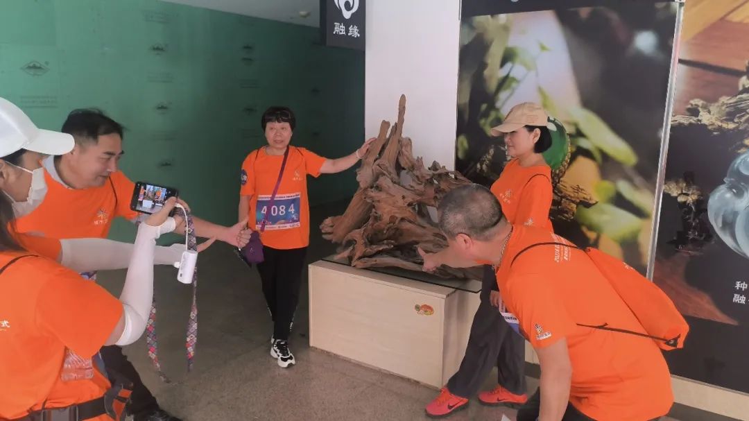 藏·新闻 |河南省全民健身大会＂豫见古今＂线路在郑州天下收藏文化街开展(图7)