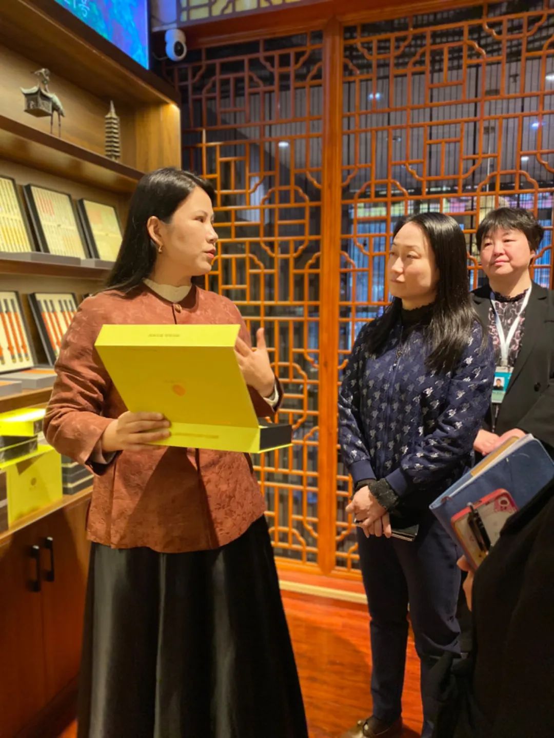 藏·新闻丨辖区书记莅临，提供精准帮扶(图4)