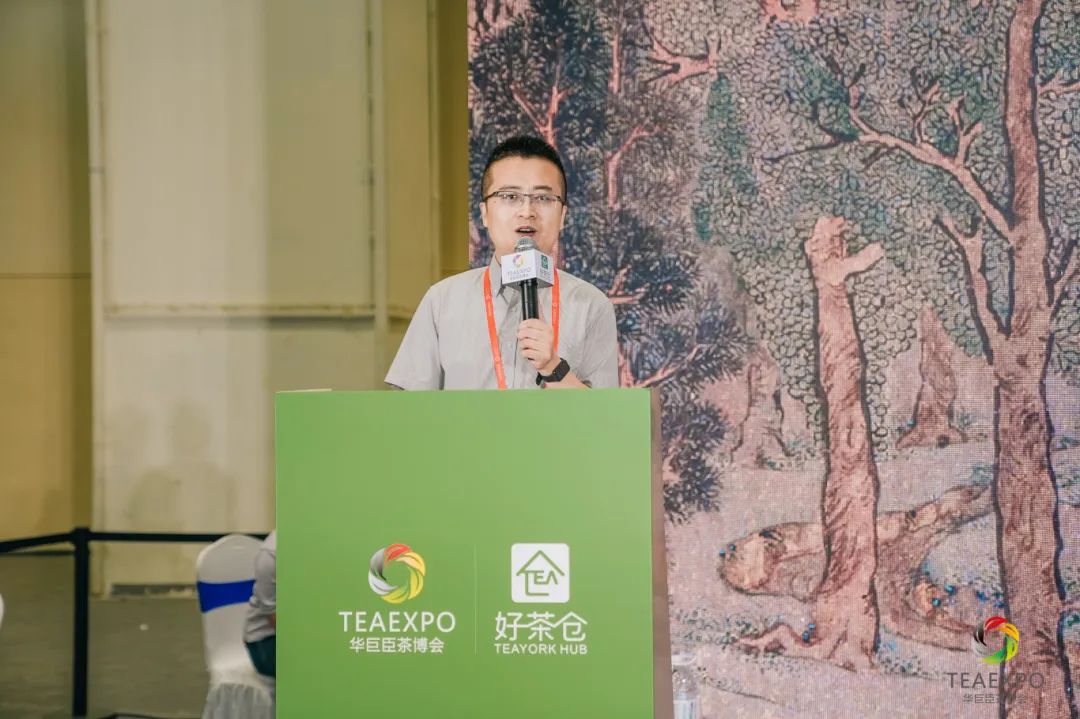 天下收藏携手华巨臣 走进郑州国际会展中心(图6)