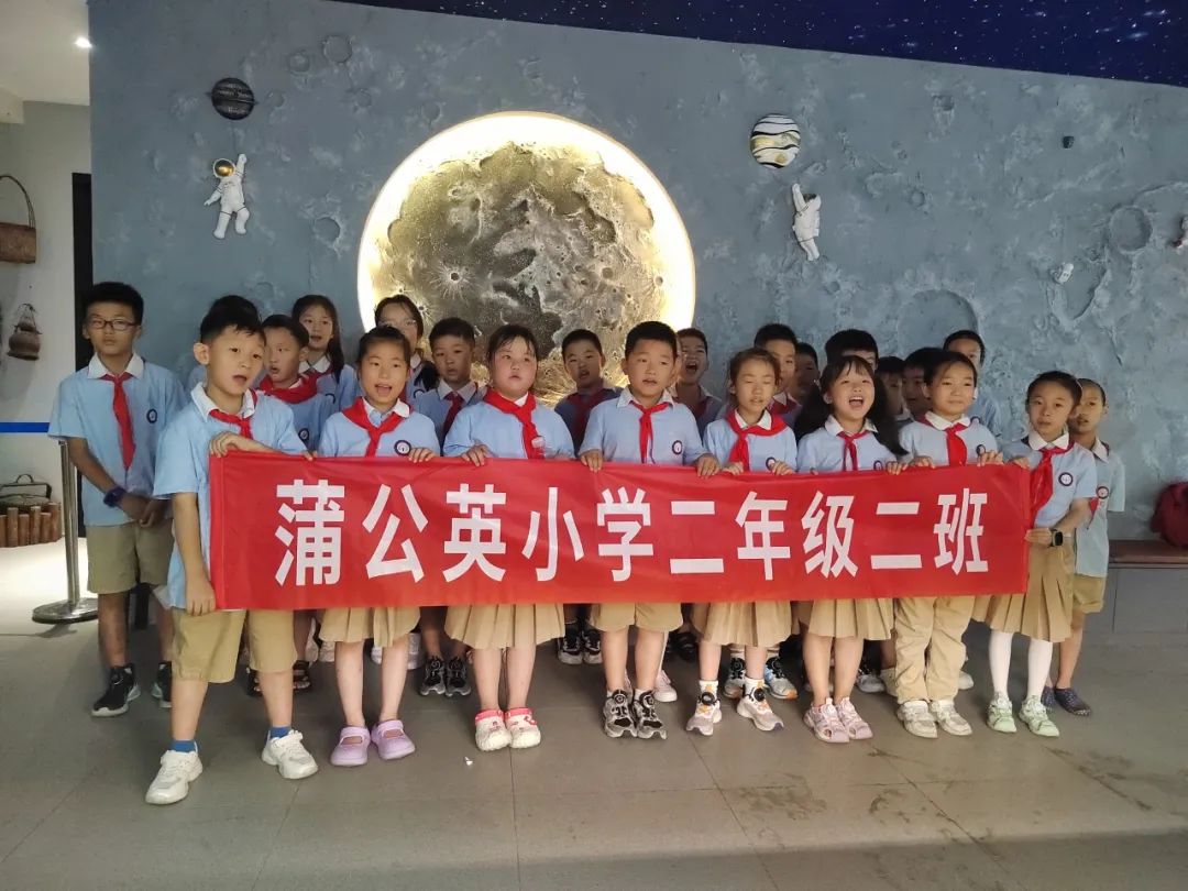 恰是研学时丨走进天下收藏，探索多元文化街区(图1)