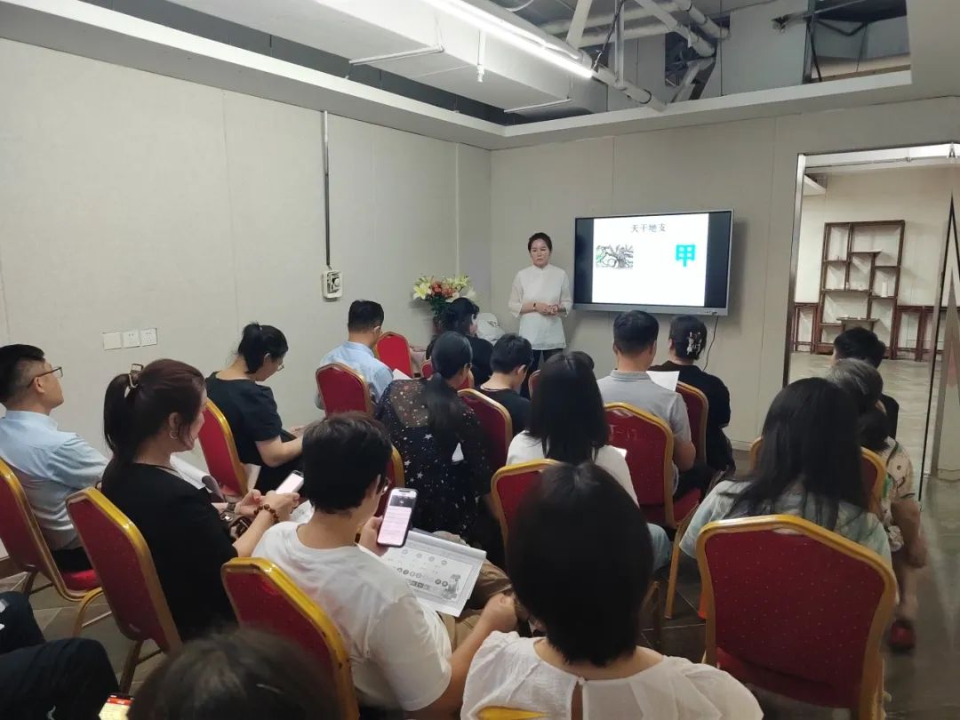 “白领”夜校首班开课 丨打造高质量夜生活(图9)