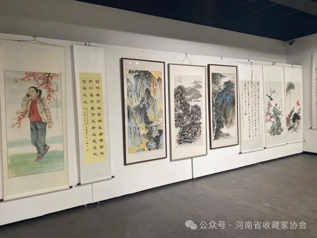 “庆祝中华人民共和国成立75周年、河南省收藏家协会成立30周年书画邀请展”正式开展(图9)