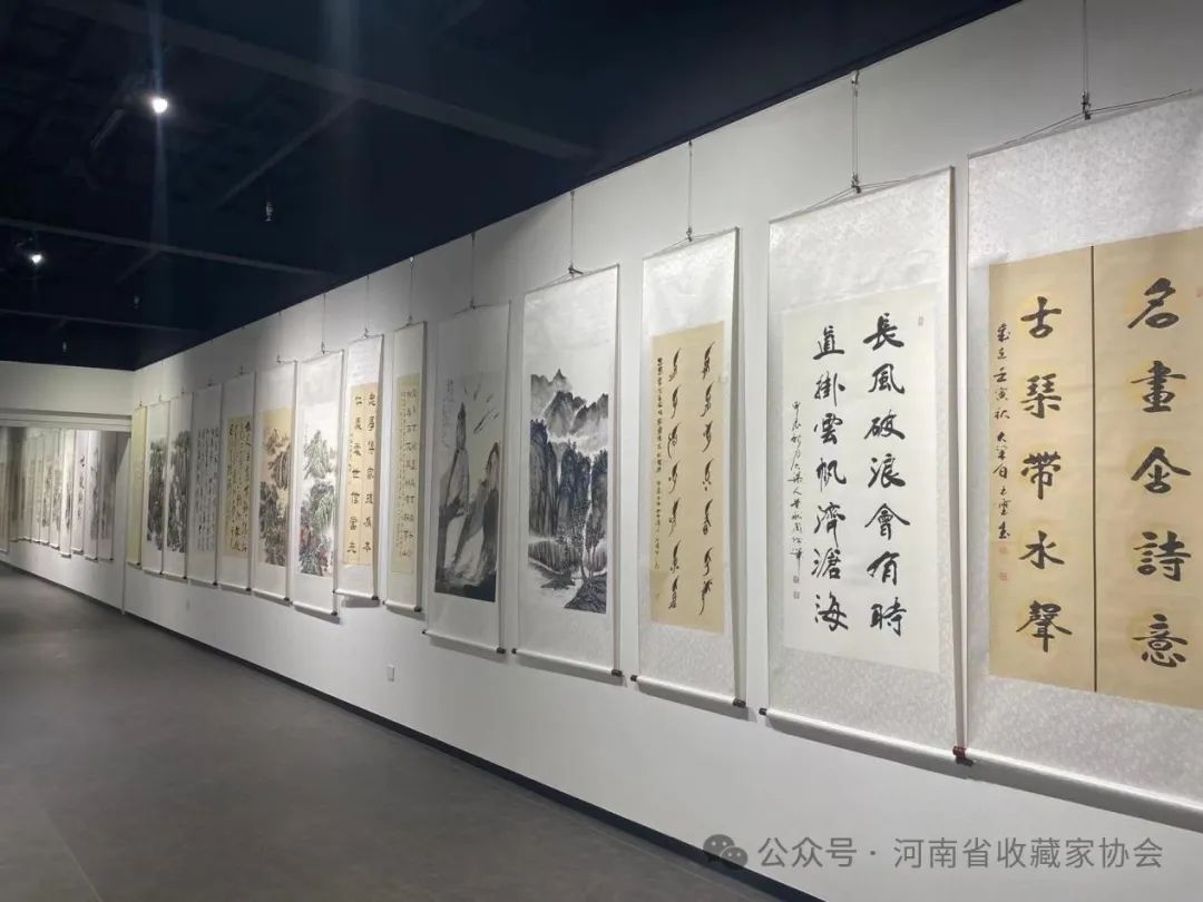 “庆祝中华人民共和国成立75周年、河南省收藏家协会成立30周年书画邀请展”正式开展(图10)