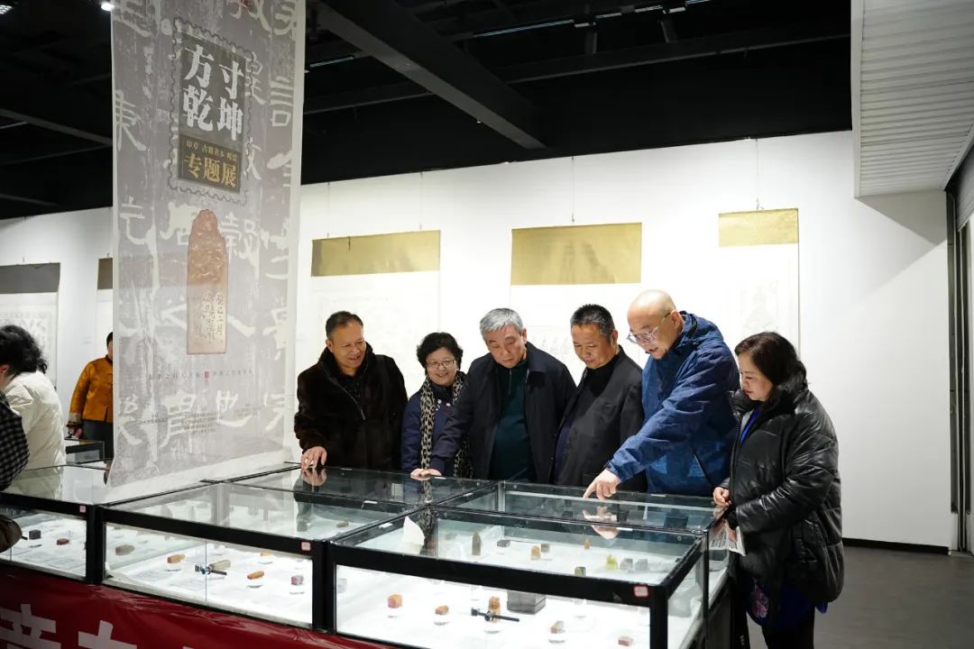 第19届晋陕豫苏艺术品博览交流会在郑州天下收藏文化街盛大开幕 市民藏品交流会每周五定期举办(图13)