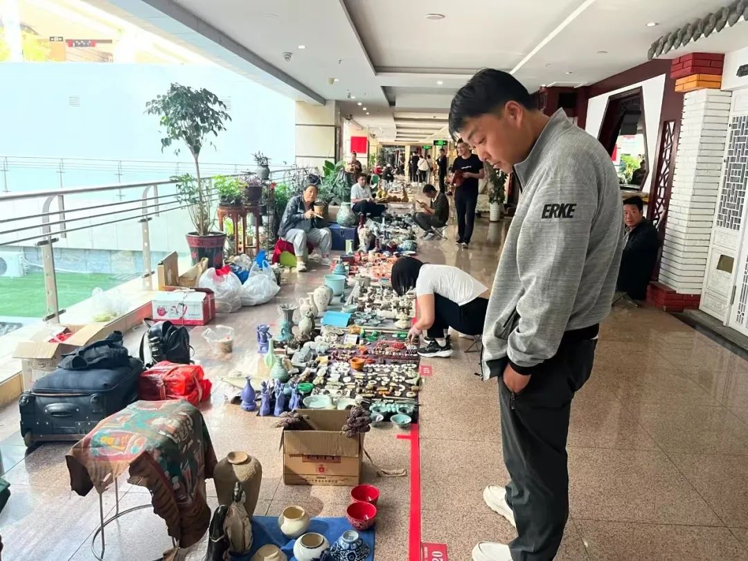 五一期间来吧！逛地摊、观艺术展、免费领彩宝(图13)