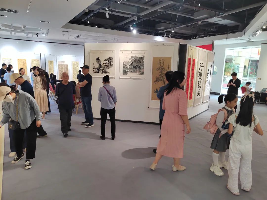 河南省盘古书画研究院第二届师生书法展今日开幕，翰墨飘香迎宾客！(图28)