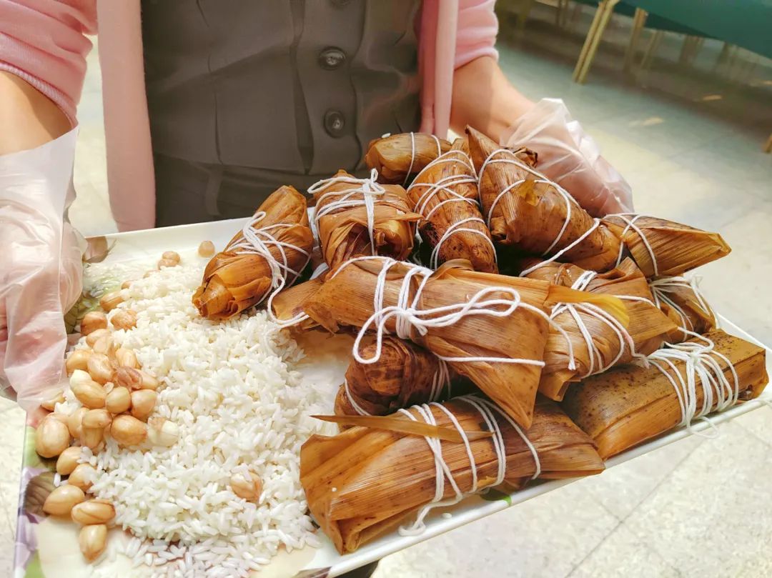 粽叶飘香迎端午，文化街里情意浓——郑州天下收藏文化街端午暖心活动圆满举行(图8)