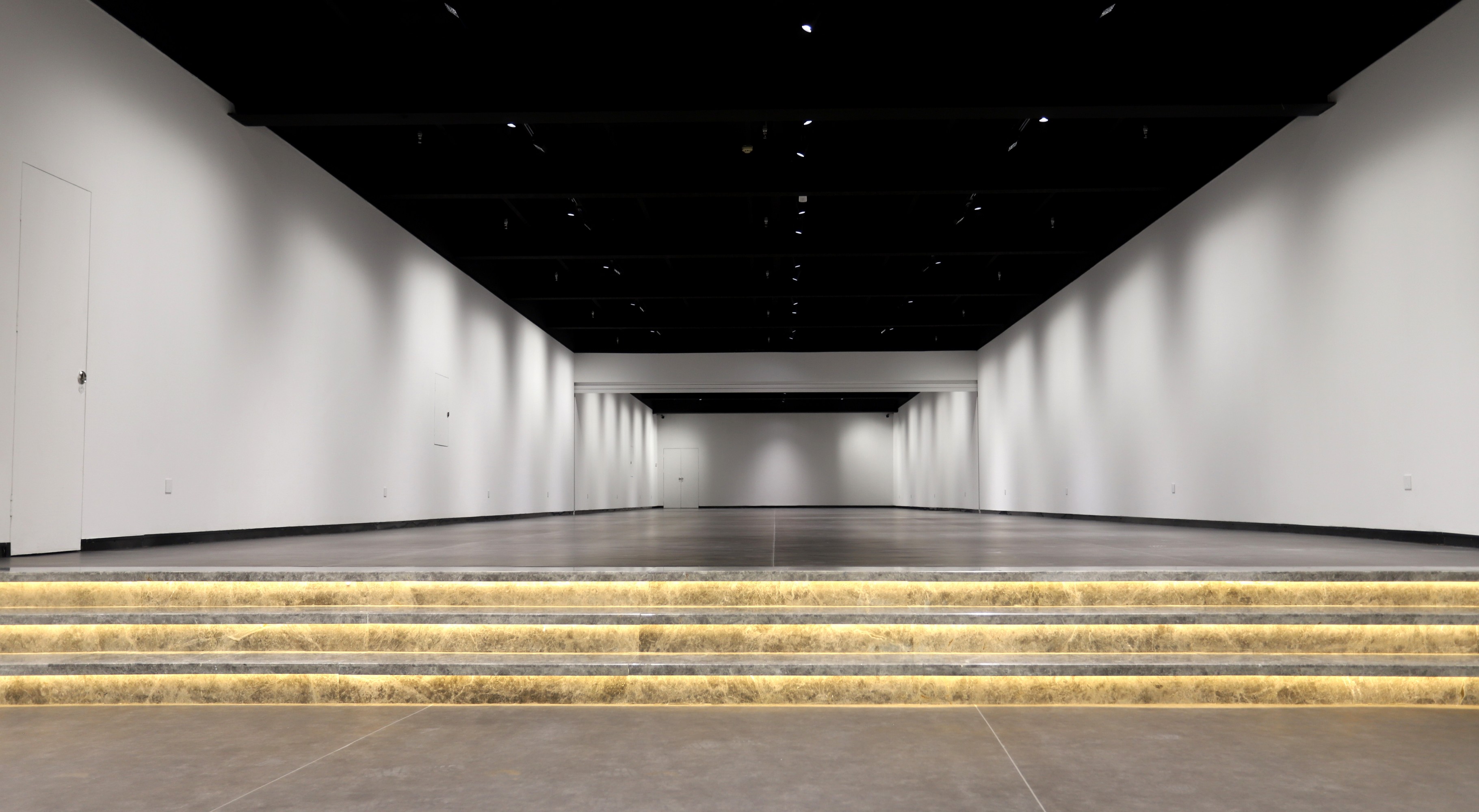 2023年8月31日—天下收藏艺展中心装修完成(图9)