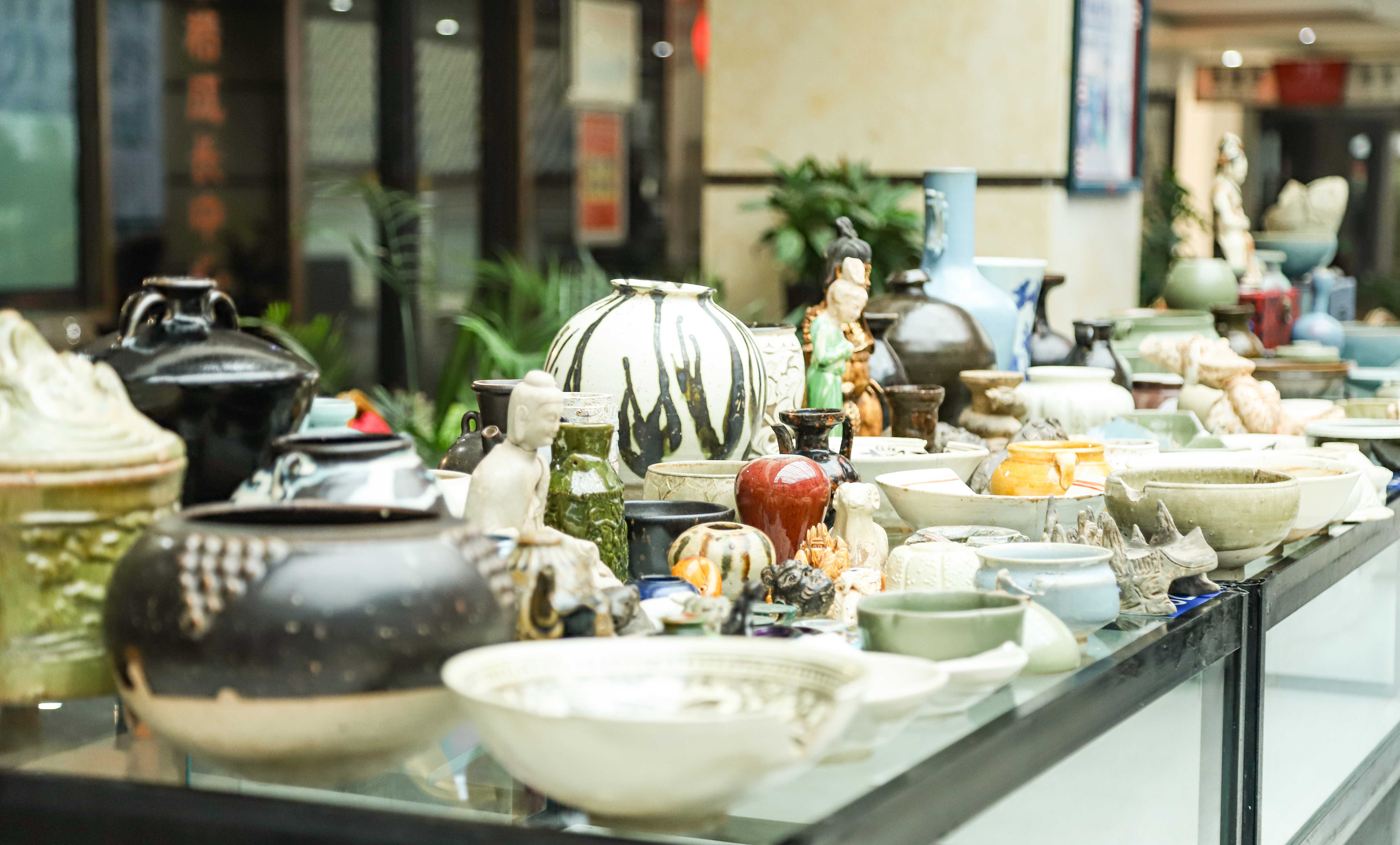 寻瓷春秋启幕倒计时！郑州天下收藏文化街，布展就绪，明日正会捡漏忙！(图19)