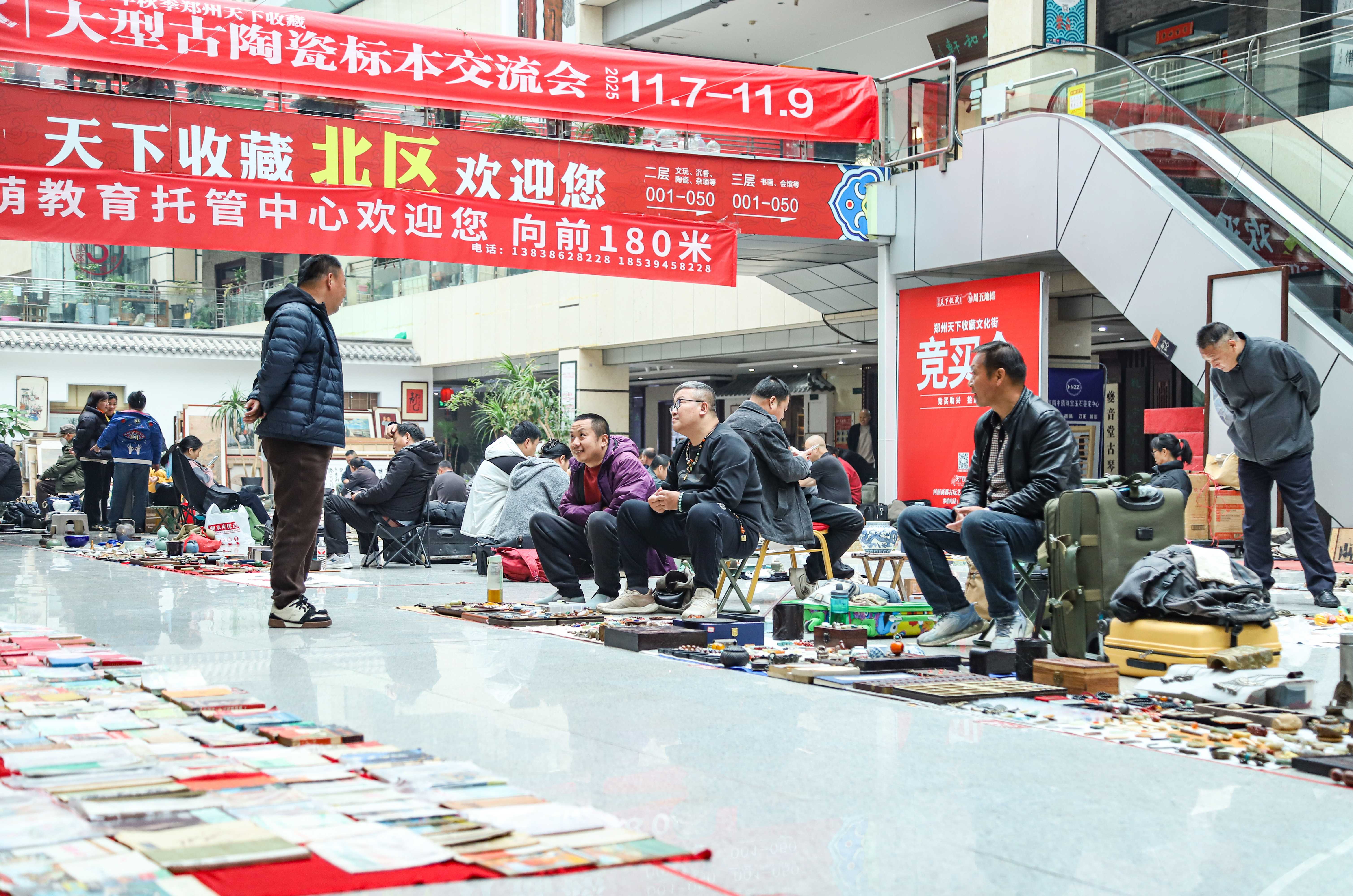 寻瓷春秋启幕倒计时！郑州天下收藏文化街，布展就绪，明日正会捡漏忙！(图7)