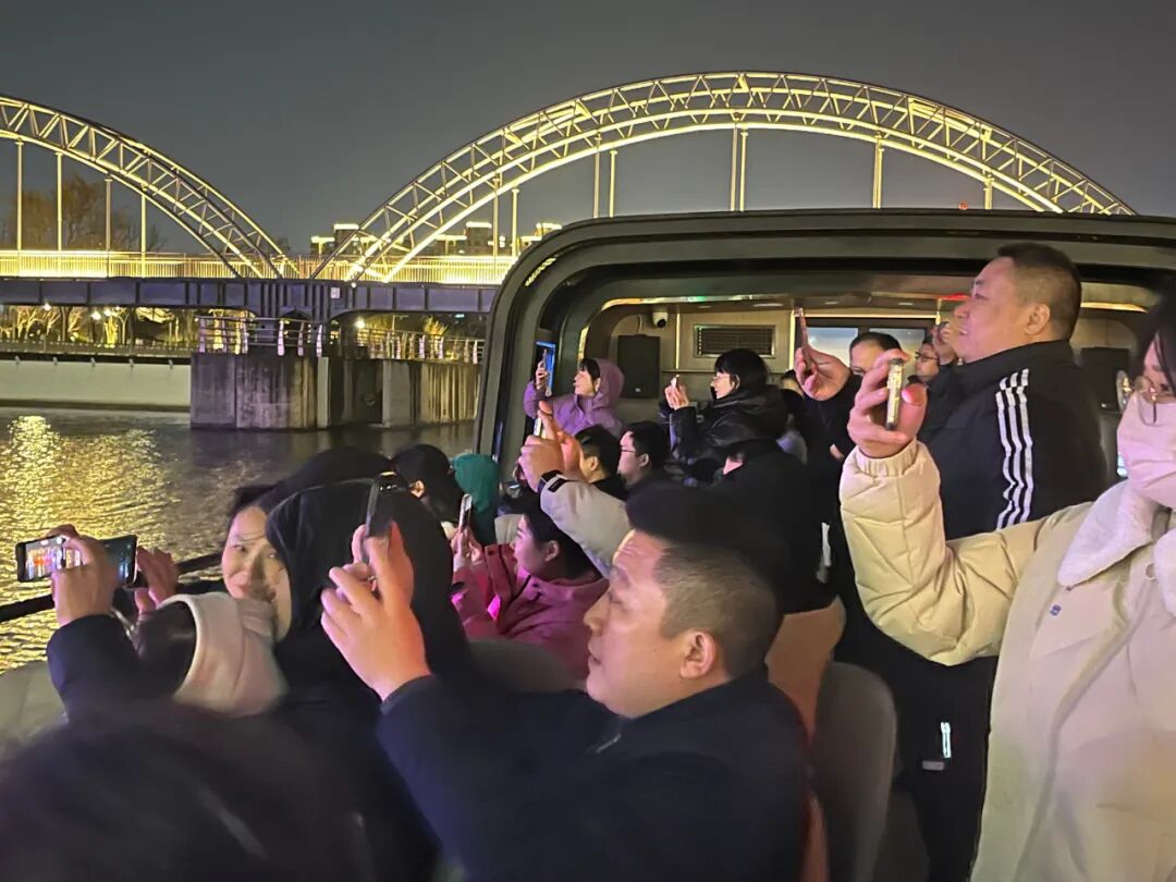 不是游船，是文化方舟！天下收藏&新发展文旅共启《如意龙湖·船说郑州》深度合作之旅(图6)