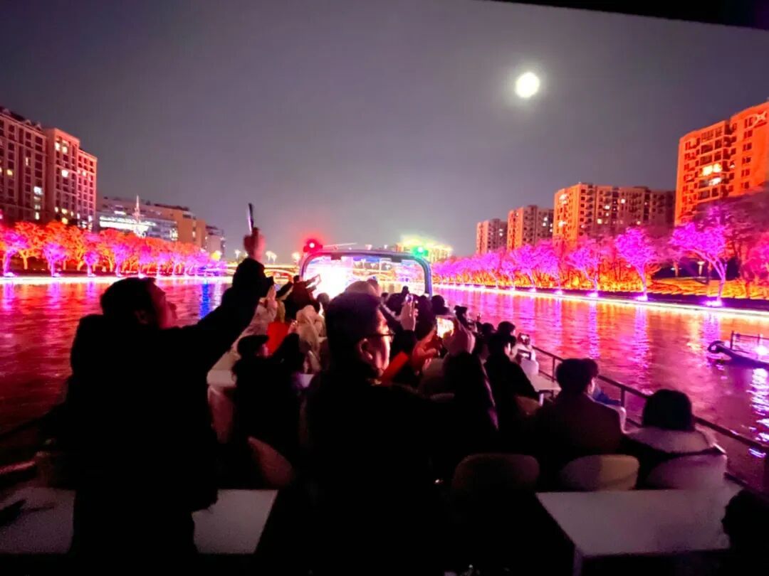 不是游船，是文化方舟！天下收藏&新发展文旅共启《如意龙湖·船说郑州》深度合作之旅(图7)