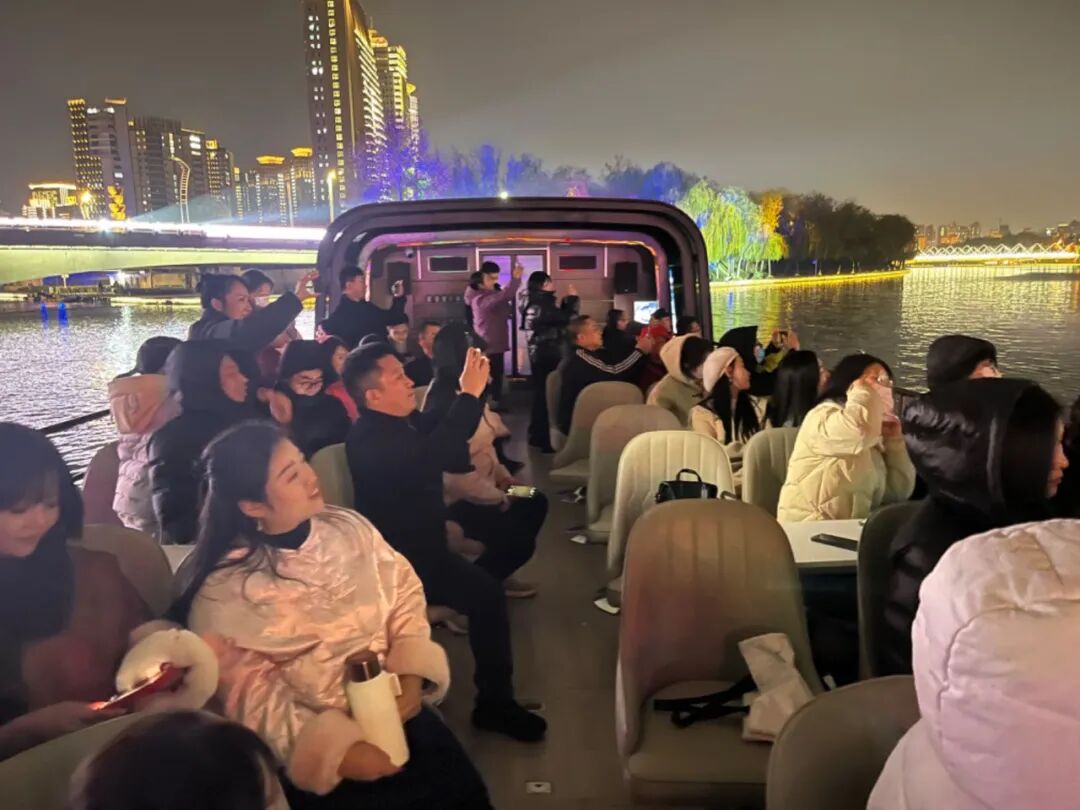 不是游船，是文化方舟！天下收藏&新发展文旅共启《如意龙湖·船说郑州》深度合作之旅(图9)